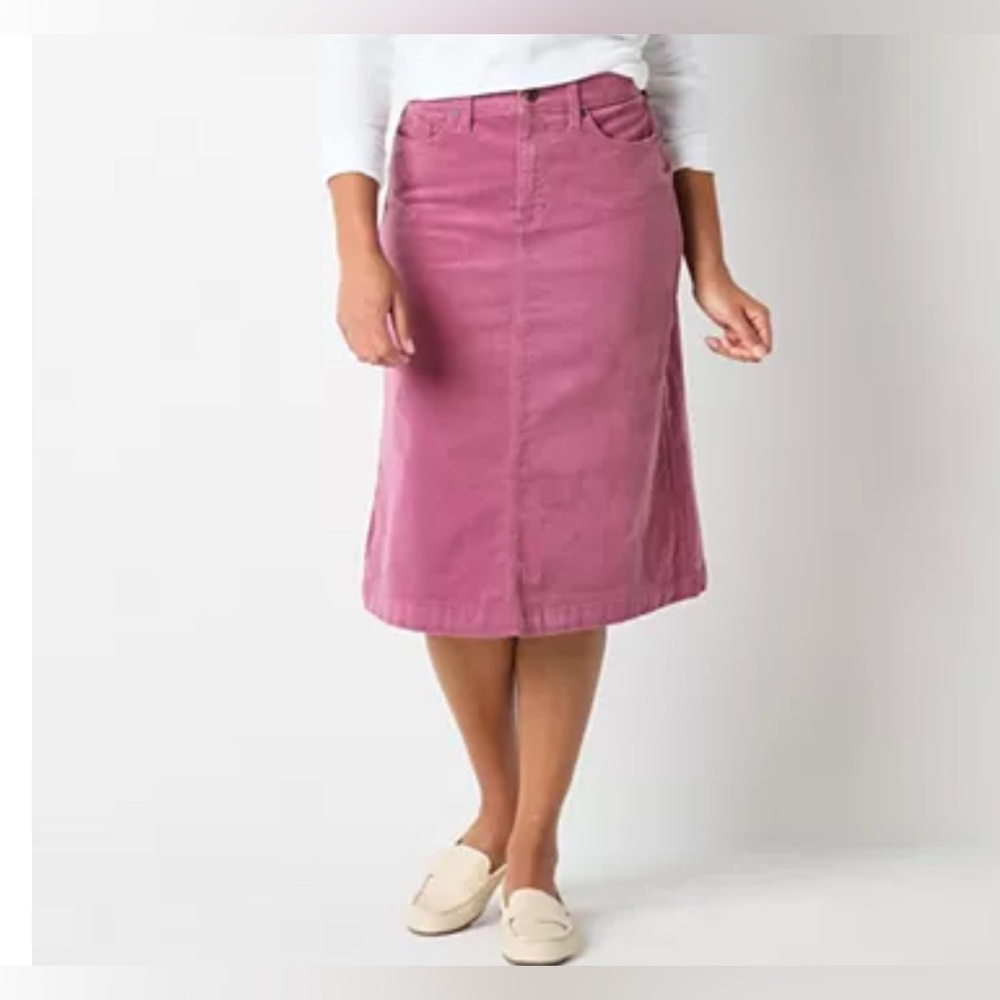St John’s Bay Pink Corduroy Women's Skirt. Size 6p. NWT